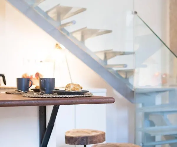 Stylish Tailor Made Flat Apartment Lisbon