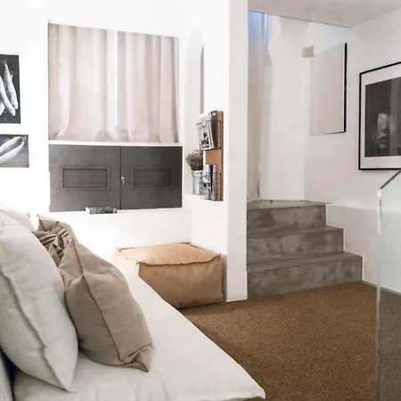 Apartment Stylish Tailor Made Flat *